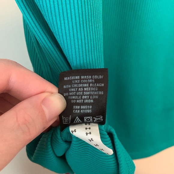 Under Armour HeatGear Teal & Fuchsia Athletic Tank Top Size XS - Picture 7 of 7